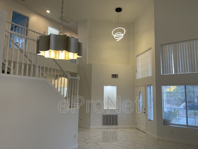 Foto del edificio - 3751 Morning Canyon Ct