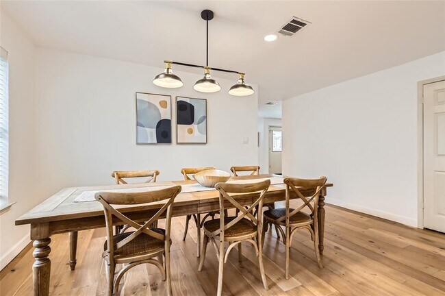 Foto del edificio - 13205 Kepler Cove