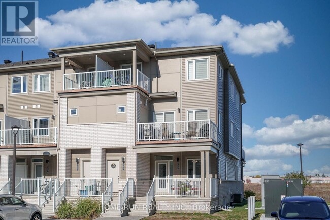 Building Photo - 733 Chromite Private