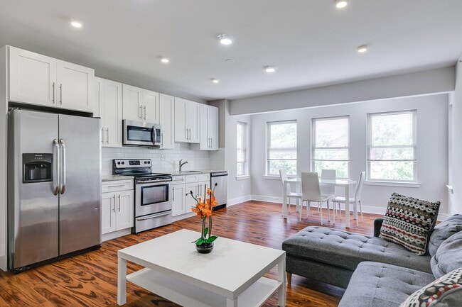 549 Armstrong St - 549 Armstrong St Apartments