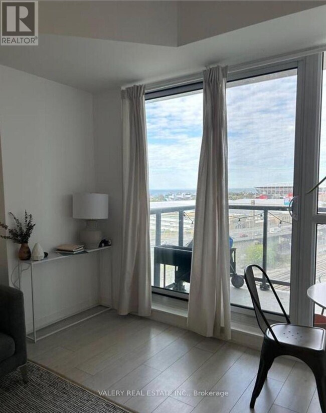 Photo du bâtiment - 49 E Liberty St