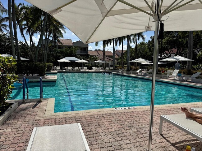 Foto del edificio - 3610 Yacht Club Dr