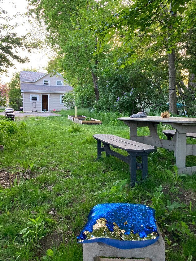 Large landscaped backyard with picnic table, grill, garden and composting station, shared with just one neighbor - 170 Park St