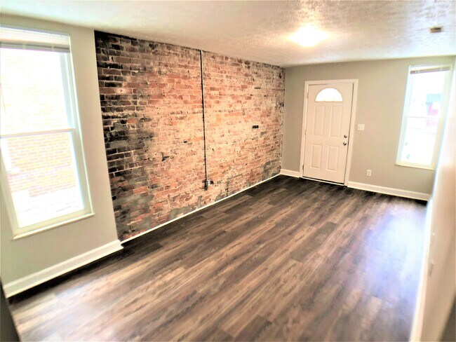 Foto del edificio - 881 Oak St