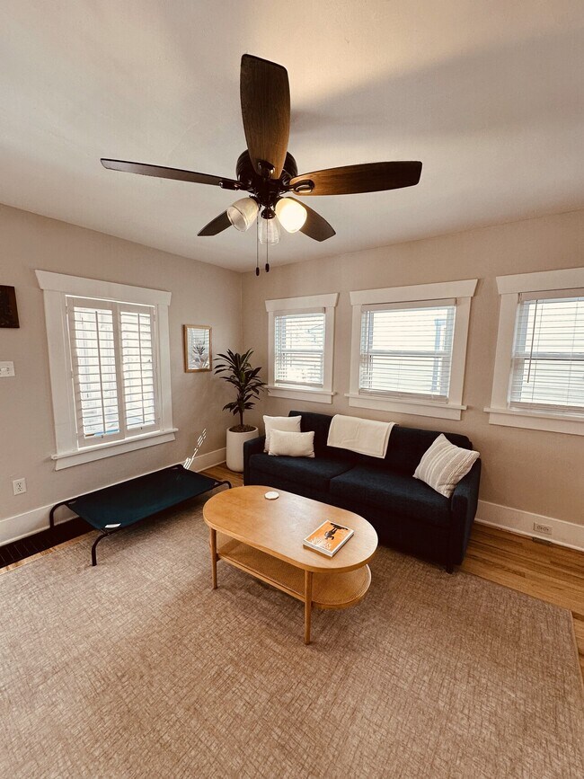 Foto del edificio - 1877 S Gilpin St