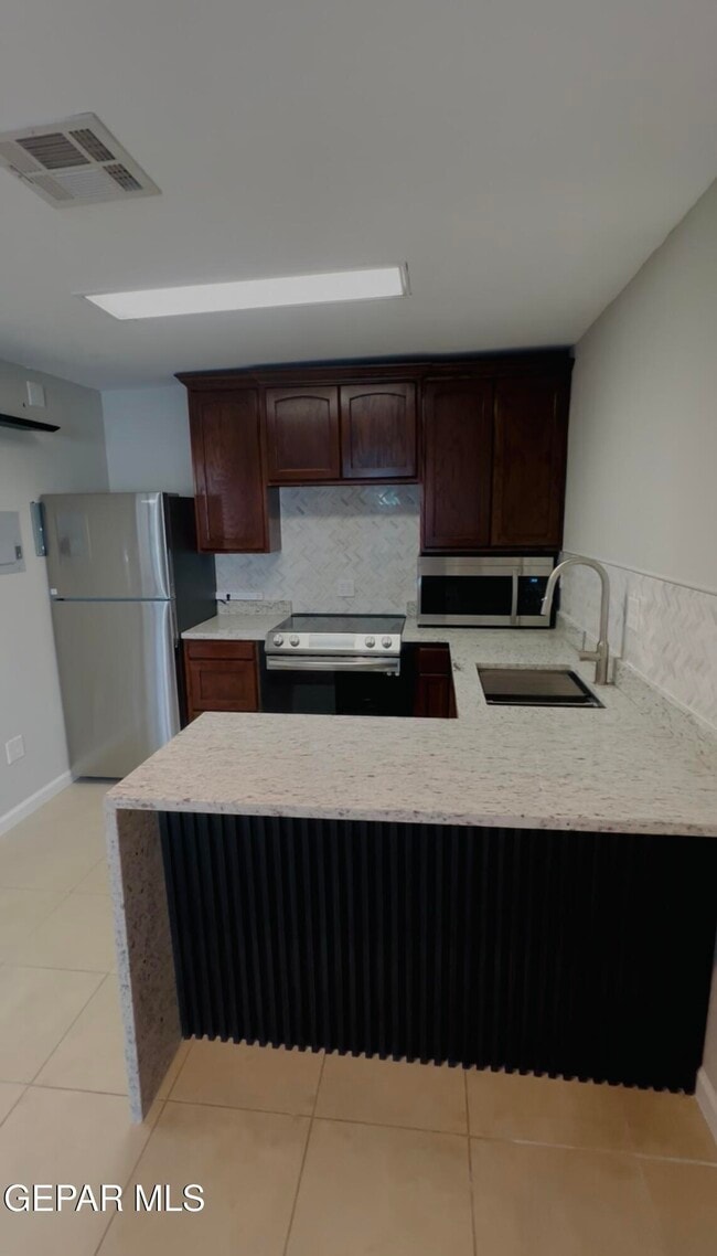 Foto del edificio - 3115 Hamilton Ave