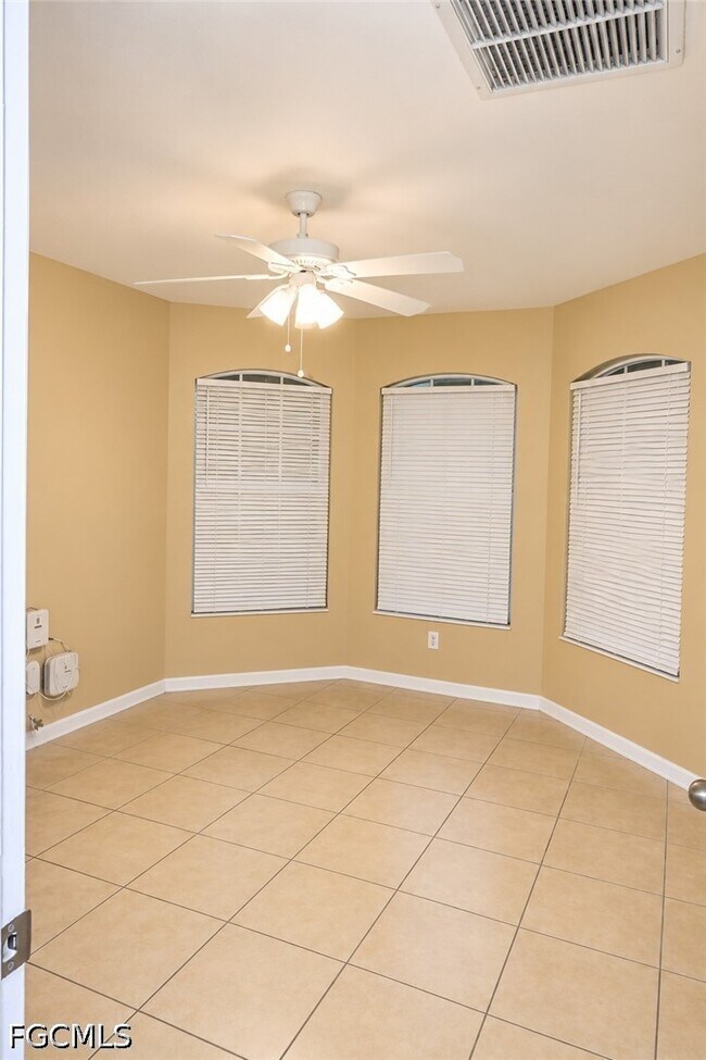 Foto del edificio - 610 SW 47th St