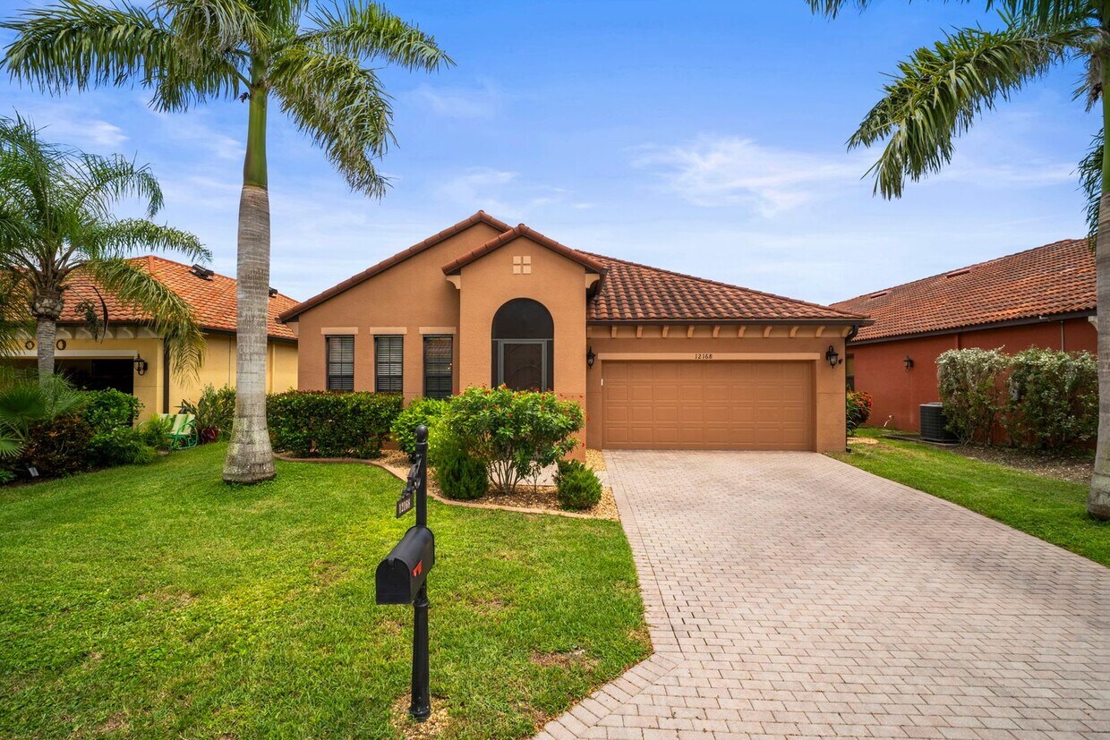 Foto principal - Modern 3-beds, 2-baths home located in the...