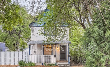 Building Photo - 511 E Platte Ave