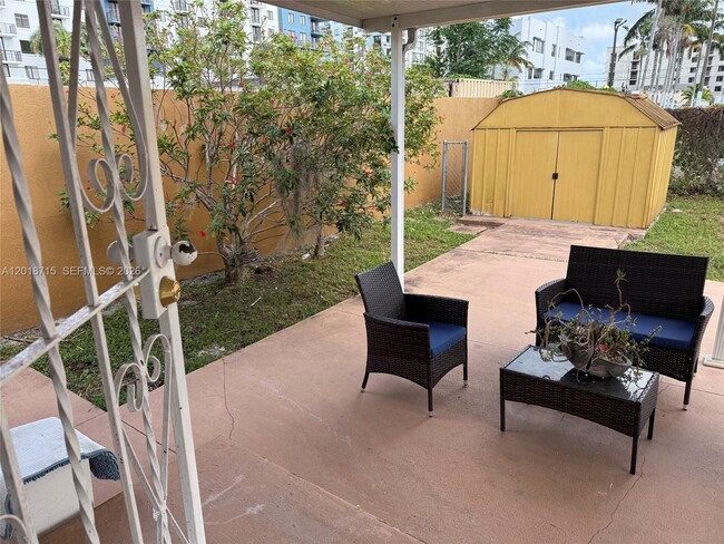 Photo - 6720 SW 21st St House