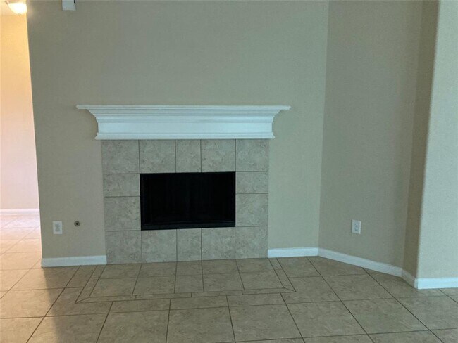 Building Photo - 16951 Langham Crossing Ln