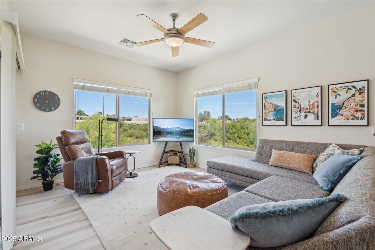 Foto principal - 12050 N Panorama Dr