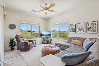 Building Photo - 12050 N Panorama Dr