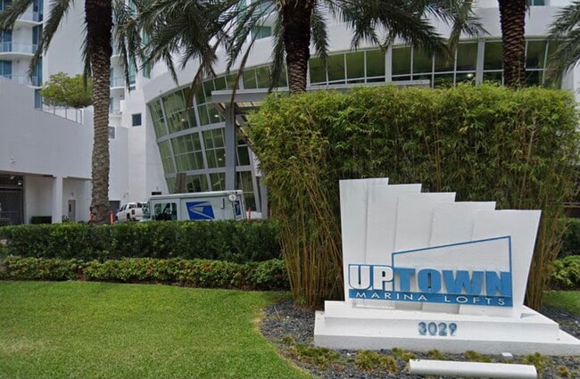 Uptown Marina Lofts In Aventura Fl. - 3029 NE 188th St