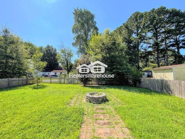 Building Photo - 105 Bedford Pl
