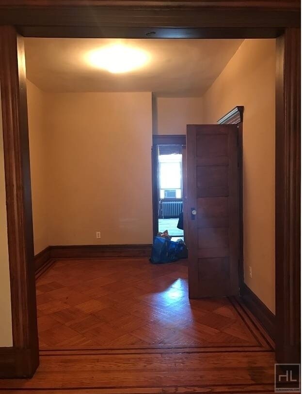 Building Photo - Large 1 Bedroom in Bay Ridge!! SENATOR STREET
