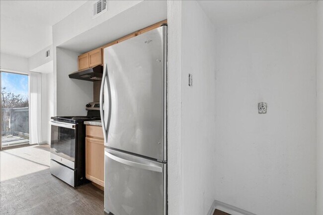 Foto del edificio - 5220 Tahoe Trail