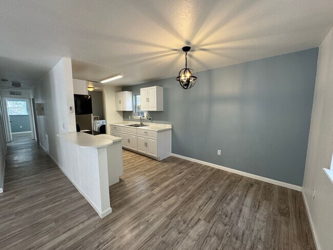 Foto del edificio - 3 Bedroom, 2 Bath in Umatilla - Priced to ...