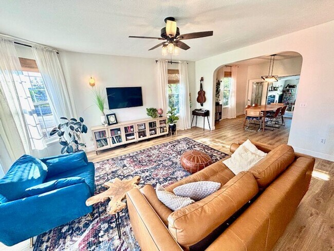 Foto del edificio - Large 3 Bedroom, 2 Bath Home in McMinnvill...