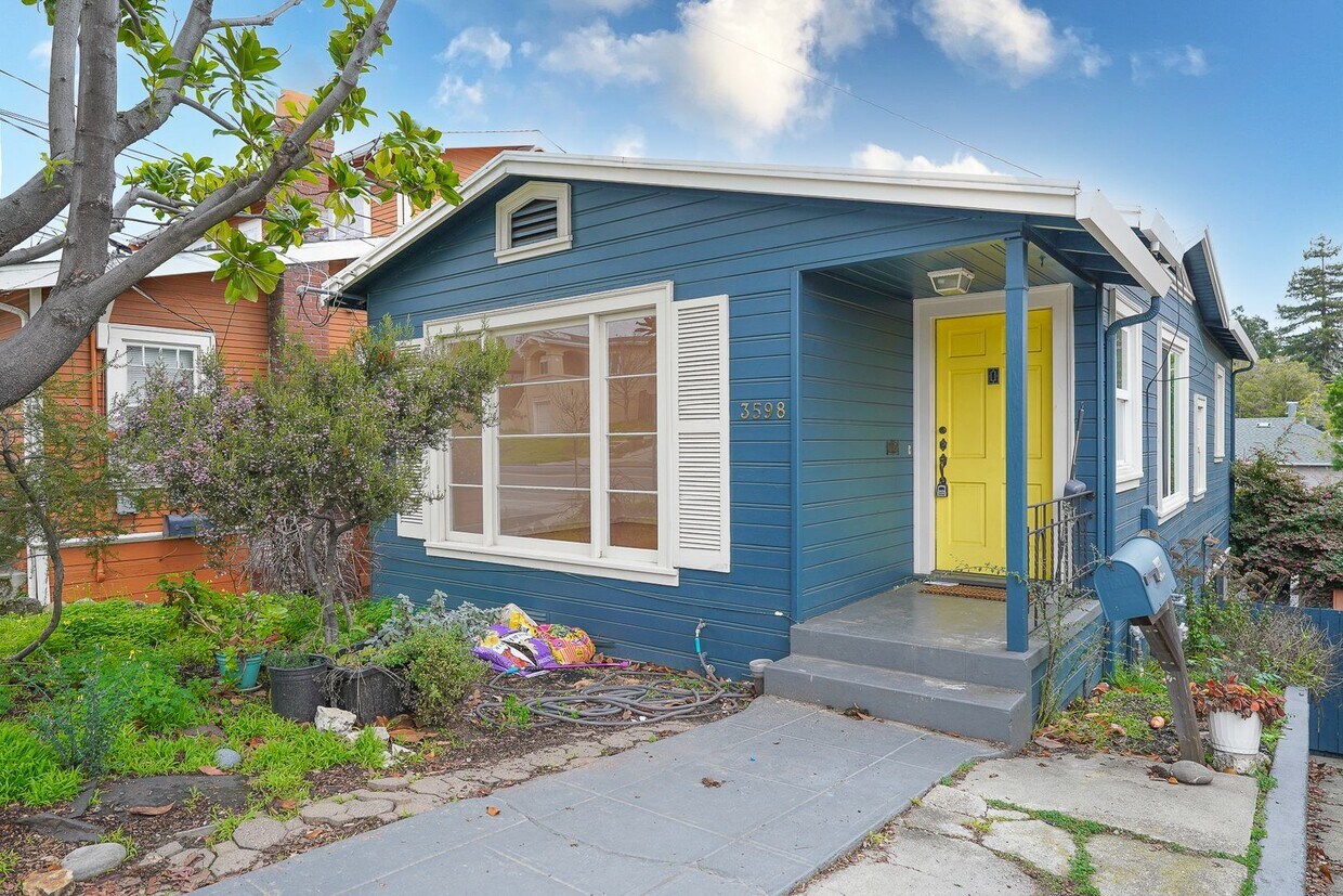 Charming 2 Bedroom Oakland Unit! - Charming 2 Bedroom Oakland Unit!