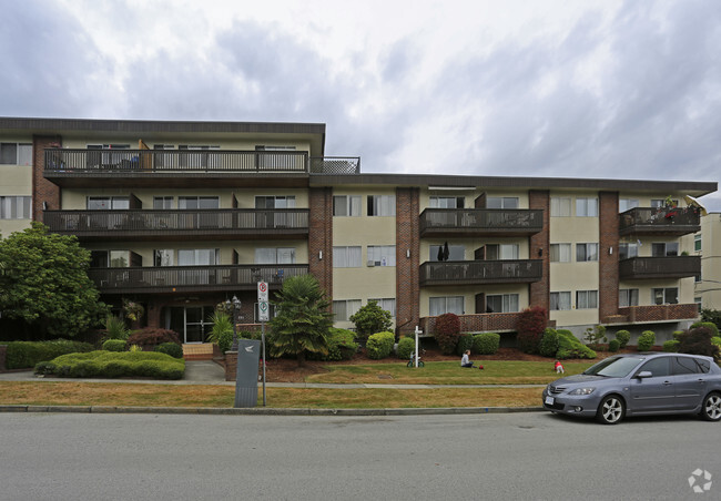 Building Photo - Mandalay Terrace