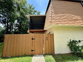 Building Photo - 90 Moonstone Ct