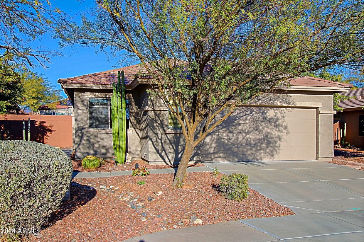 Primary Photo - 40309 N La Cantera Ct
