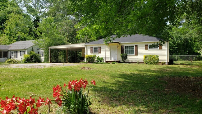 COMING SOON!!! Perfect Little Ranch with Charm and Character - COMING SOON!!! Perfect Little Ranch with Charm and Character House