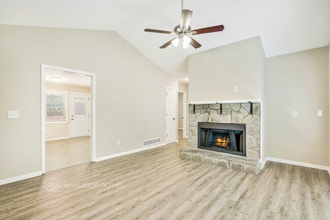 Building Photo - 5 Wellspring Point