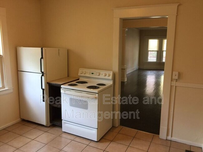 Foto del edificio - 738 Oakland Ave SW