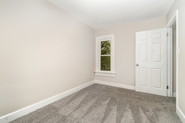 Foto del edificio - 321 W Mifflin St