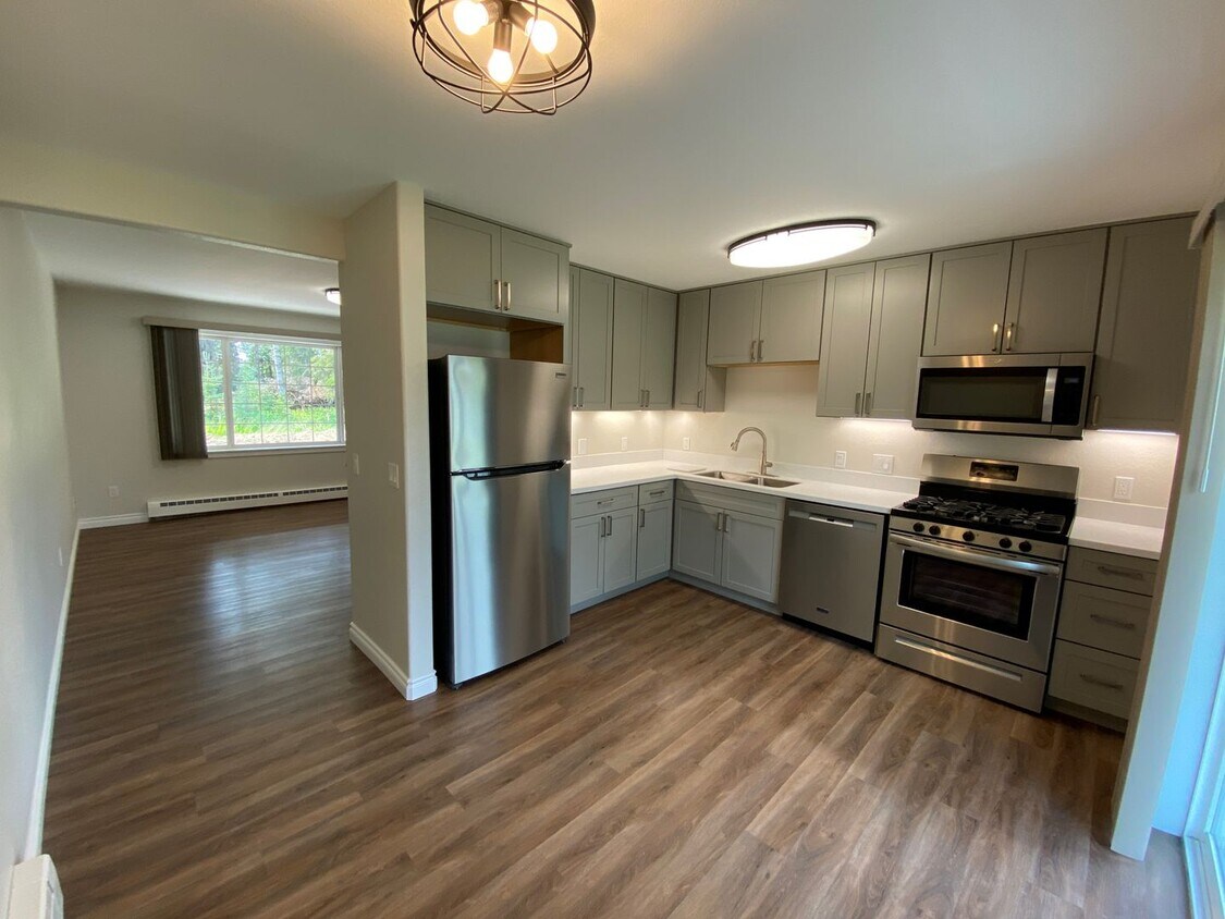 1701 B Aliak Dr Unit 3, Kenai, AK 99611 Room for Rent in Kenai, AK