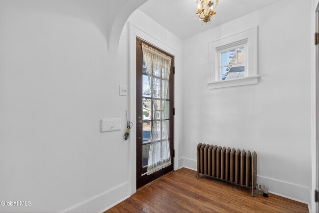 Foto del edificio - 1418 Garner Ave
