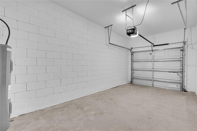 Building Photo - 3535 Mayfair St