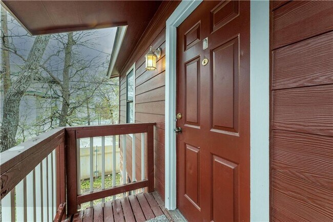 Foto del edificio - 2 Bed, 1 Bath Apartment in Bryan!