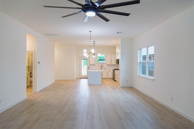 Foto del edificio - 509 Beechwood Way