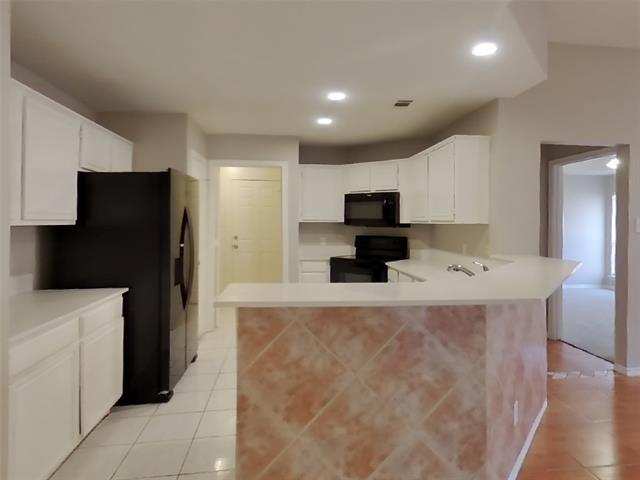 Building Photo - 720 Ashbrook Dr