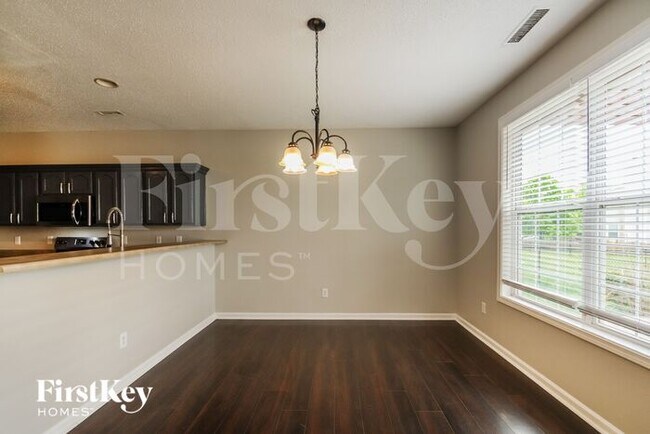 Building Photo - 12629 Wolf Run Road