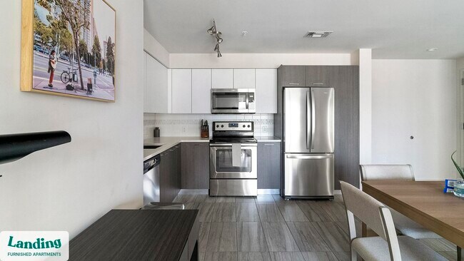 Foto del edificio - 698 NE 1st Ave