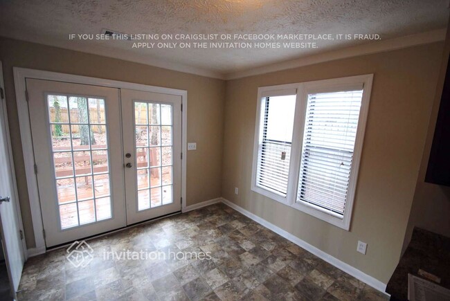 Foto del edificio - 4821 Chapelle Ct