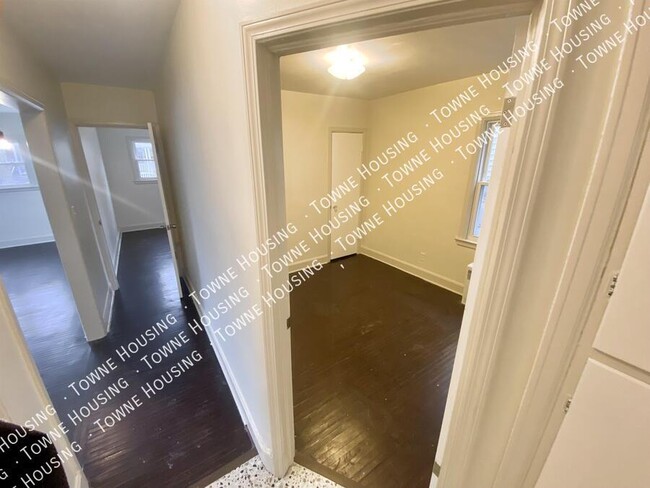 Building Photo - 117 Herkimer St
