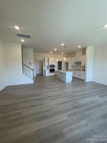 Building Photo - 5760 Coulee Ln