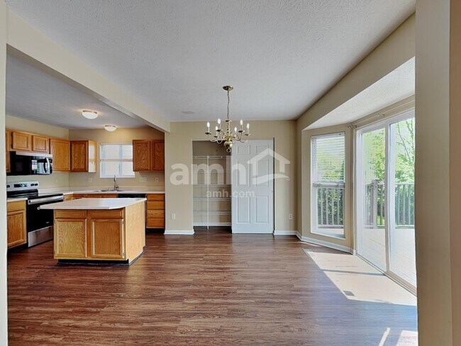 Building Photo - 2293 Antoinette Way