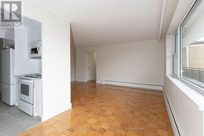 Building Photo - 2 Grandstand Pl