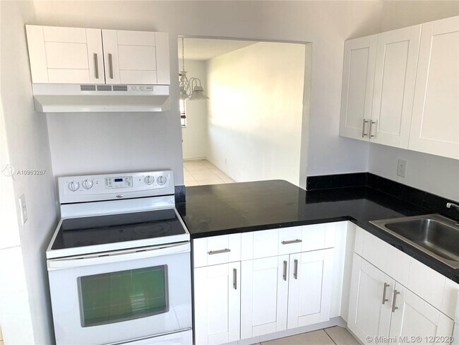 Foto del edificio - 2309 Park Ln