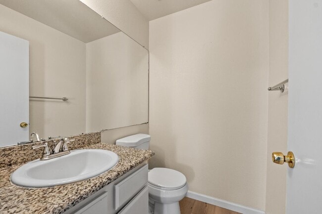 Building Photo - 112 Crown Cir