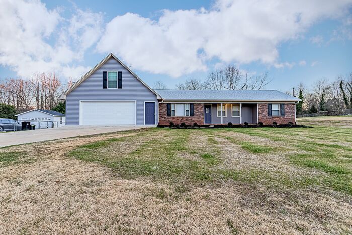 Primary Photo - 17 Alta Vista Cir