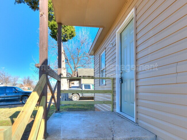 Foto del edificio - 3312 S Harvey Ave