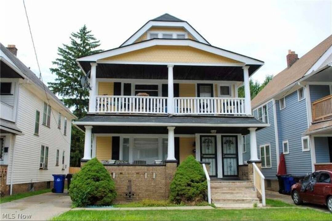 650 E 130th St Cleveland, OH 44108 – photo 1