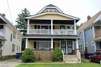 Building Photo - 650 E 130th St